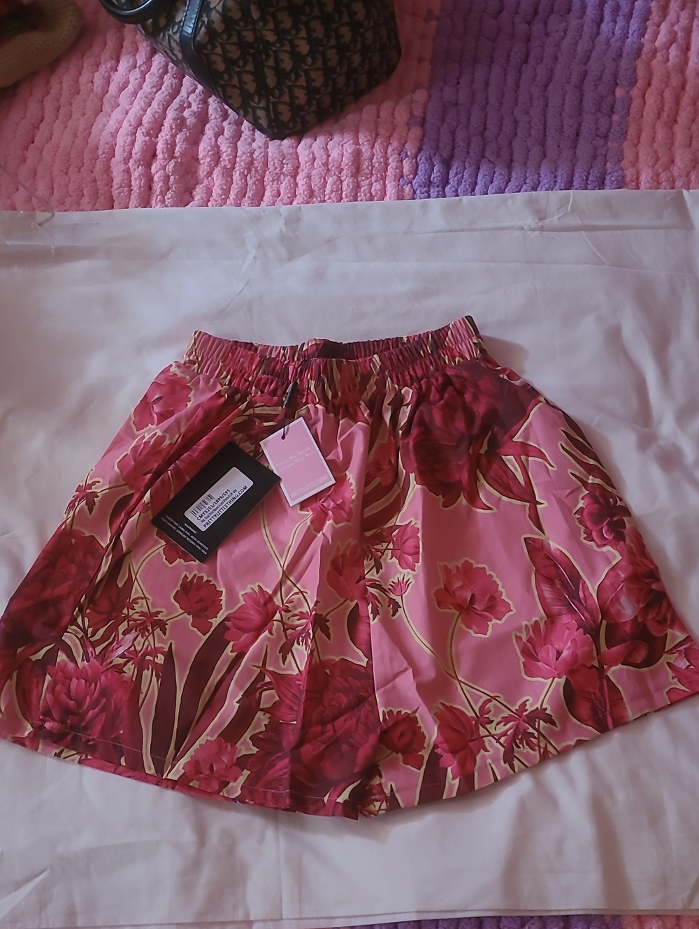 PrettyLittleThing Pink & Burgundy Floral Skater Skirt